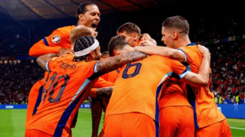 斯皮纳佐拉大腿肌肉疲劳确认，康复训练正在进行中